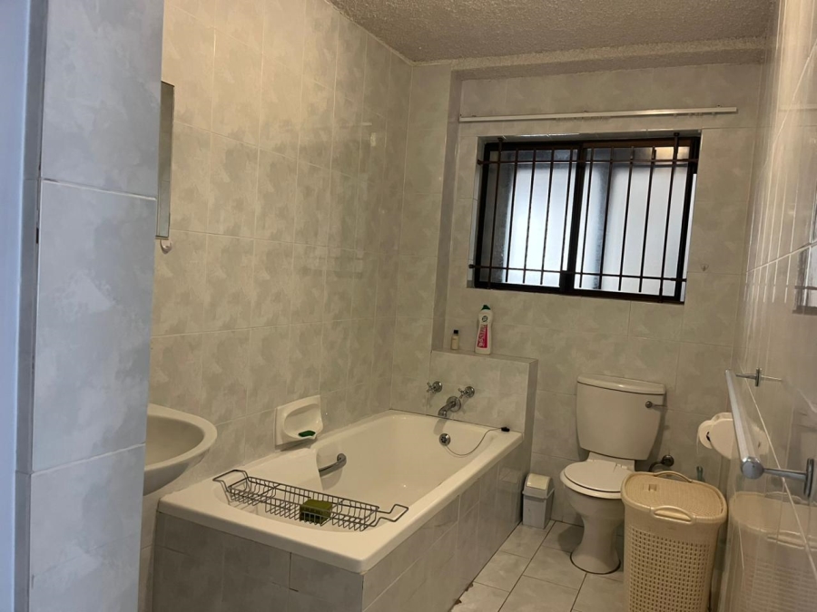 To Let 2 Bedroom Property for Rent in Humewood Eastern Cape